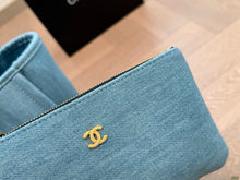 Load image into Gallery viewer, CC1140 Shopping Bag / 11.4 x 14.5x 6.7in
