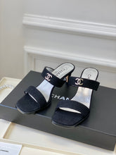 Load image into Gallery viewer, SE1113 CC Sandals / Size5-9

