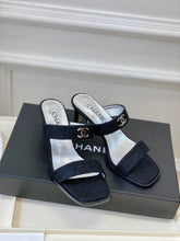 Load image into Gallery viewer, SE1113 CC Sandals / Size5-9
