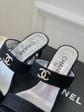 Load image into Gallery viewer, SE1113 CC Sandals / Size5-9
