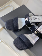 Load image into Gallery viewer, SE1113 CC Sandals / Size5-9
