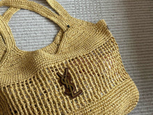 Load image into Gallery viewer, YSK407 Icare in Raffia /  18.1&quot; X 16.9&quot; X 2&quot;

