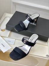 Load image into Gallery viewer, SE1113 CC Sandals / Size5-9
