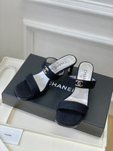 Load image into Gallery viewer, SE1113 CC Sandals / Size5-9
