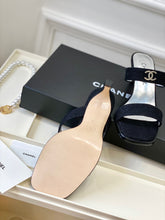 Load image into Gallery viewer, SE1113 CC Sandals / Size5-9
