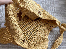 Load image into Gallery viewer, YSK407 Icare in Raffia /  18.1&quot; X 16.9&quot; X 2&quot;
