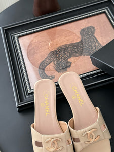 SE1631 Chanel Mules / Size5-11