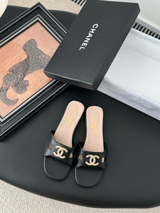 SE1632 Chanel Mules / Size5-11