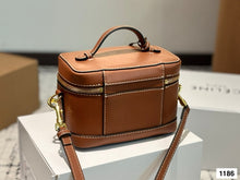 Load image into Gallery viewer, CL141 CELINE VANITY / 7 x 5 x 7 IN
