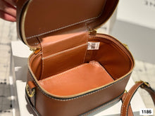 Load image into Gallery viewer, CL141 CELINE VANITY / 7 x 5 x 7 IN
