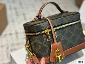 CL140 CELINE VANITY / 7 x 5 x 7 IN