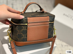CL140 CELINE VANITY / 7 x 5 x 7 IN