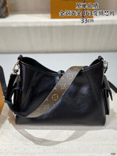 Load image into Gallery viewer, LB1593 LV Carryall Cargo PM / 33.5×23×15cm
