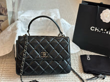 Load image into Gallery viewer, CC1002 Flap Bag with Top Handle / 6.6 × 9.8 × 4.7 in
