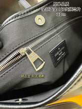 Load image into Gallery viewer, LB1593 LV Carryall Cargo PM / 33.5×23×15cm
