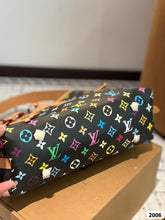 Load image into Gallery viewer, LB1206 LV x TM CarryAll PM / 11.4 x 9.4 x 4.7 inches
