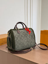 Load image into Gallery viewer, LB1596 LV Speedy P24 30 / Monogram Canvas Pillow Bag / 30×21cm
