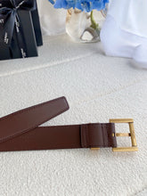 Load image into Gallery viewer, BL236 YSK CASSANDRE Belt in Shiny Leather / 30mm
