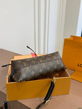 Load image into Gallery viewer, LB1598 LV Carryall BB / 2026 Winter Ski Collection / 26×17cm
