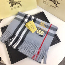 Load image into Gallery viewer, CLTH428 Burberry Check Cashmere Scarf / 168 x 30cm/66.1 x 11.8in
