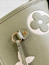 Load image into Gallery viewer, LB858 Neverfull MM / HIGHEST QUALITY VERSION / 12.2 x 11 x 5.5 inches
