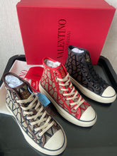 Load image into Gallery viewer, SE1259 V Tolie Iconographe Totaloop Sneaker / Size 5-12
