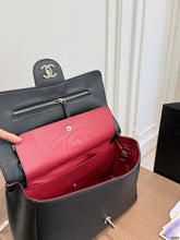 Load image into Gallery viewer, CC1513 Chanel New Shoulder Bag / L:36×24 cm M:28×18 cm S:21×12cm
