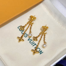 Load image into Gallery viewer, JW866 LB Earring
