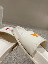 Load image into Gallery viewer, SE1114 CC Slipper / Size4-10
