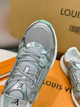 Load image into Gallery viewer, SE1636 LV Olympia Sneaker / Size5-11

