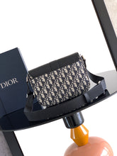 Load image into Gallery viewer, DR662 Dior Saddle Heritage Flap Messenger Bag / HIGHEST QUALITY VERSION / 23×17.5×6cm
