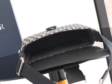 Load image into Gallery viewer, DR662 Dior Saddle Heritage Flap Messenger Bag / HIGHEST QUALITY VERSION / 23×17.5×6cm
