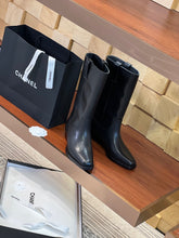 Load image into Gallery viewer, SE1202 CC High Boots / Size5-10
