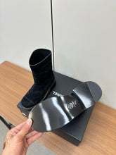 Load image into Gallery viewer, SE1452 CC Short Boots / Size5-10

