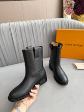 Load image into Gallery viewer, SE1763 LV Ankle Boots / 2.5cm Heel / Sizes 5–11

