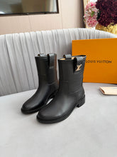 Load image into Gallery viewer, SE1763 LV Ankle Boots / 2.5cm Heel / Sizes 5–11
