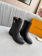 Load image into Gallery viewer, SE1763 LV Ankle Boots / 2.5cm Heel / Sizes 5–11
