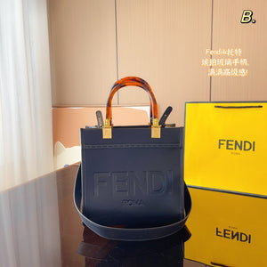 FF184 Fendi Sunshine Small / 9x4.3x8.6inch