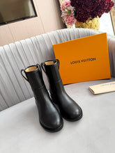 Load image into Gallery viewer, SE1763 LV Ankle Boots / 2.5cm Heel / Sizes 5–11
