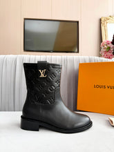 Load image into Gallery viewer, SE1764 LV Ankle Boots / 2.5cm Heel / Sizes 5–11
