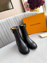 Load image into Gallery viewer, SE1764 LV Ankle Boots / 2.5cm Heel / Sizes 5–11
