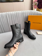 Load image into Gallery viewer, SE1764 LV Ankle Boots / 2.5cm Heel / Sizes 5–11
