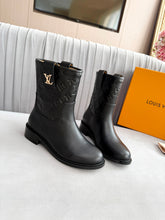 Load image into Gallery viewer, SE1764 LV Ankle Boots / 2.5cm Heel / Sizes 5–11

