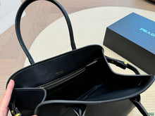 Load image into Gallery viewer, PD304 Leather top-handle Bag / 12.6x9x5.9inch
