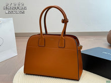 Load image into Gallery viewer, PD304 Leather top-handle Bag / 12.6x9x5.9inch
