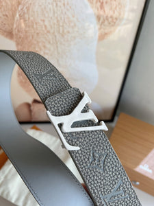 BL253  LV Taurillon 40mm Reversible Belt