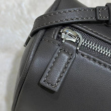 Load image into Gallery viewer, TR006 The Row 90s Pencil Clutch / HIGHEST QUALITY VERSION  / 19.5×10×8cm
