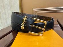 Load image into Gallery viewer, BL255 LV Flowergram 30mm Belt
