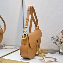 Load image into Gallery viewer, DR554 Medium Soft Saddle Bag with Strap /  9.5x8x3inches
