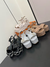 Load image into Gallery viewer, SE1578 Shake Wedge Sandal / Size5-11
